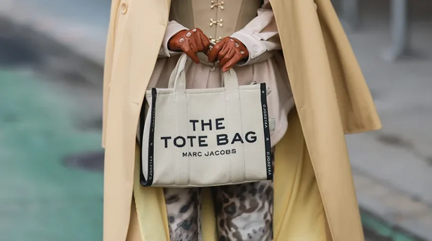 The tote bag