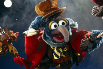 muppet with long hooked beak